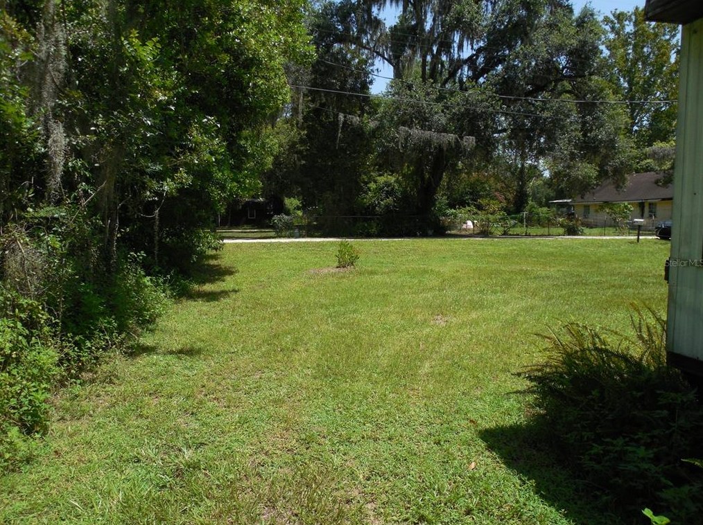 36826 Howard Ave, Dade City FL 33525-3935 exterior