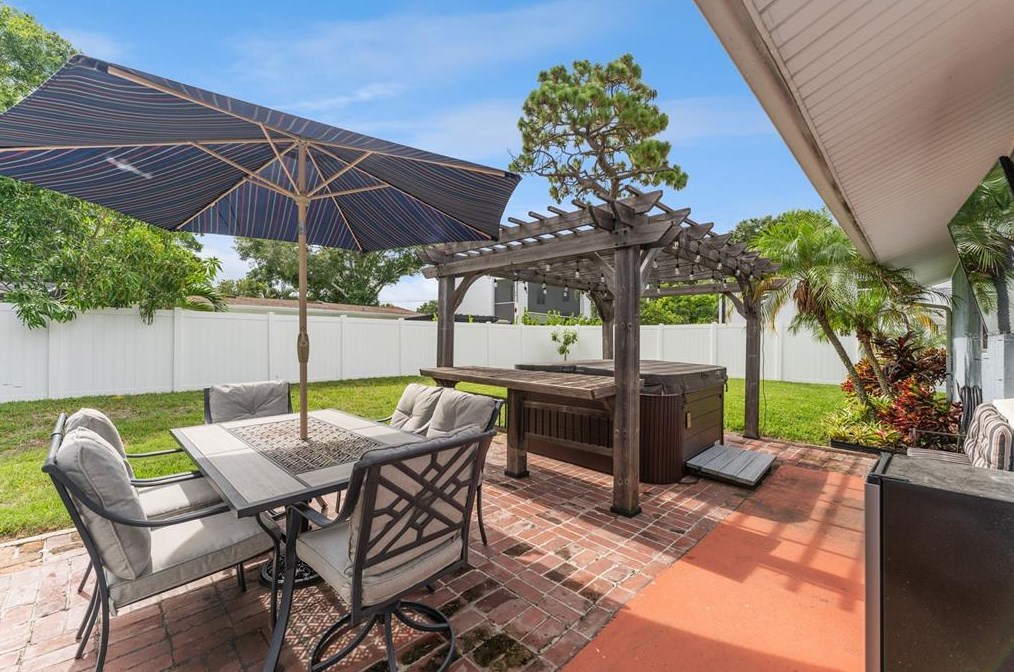 4309 Clark Ave, Tampa FL  33611-1305 exterior