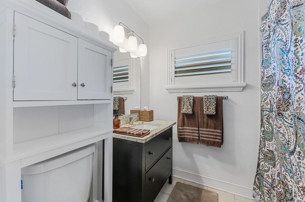 4309 Clark Ave, Tampa FL  33611-1305 exterior