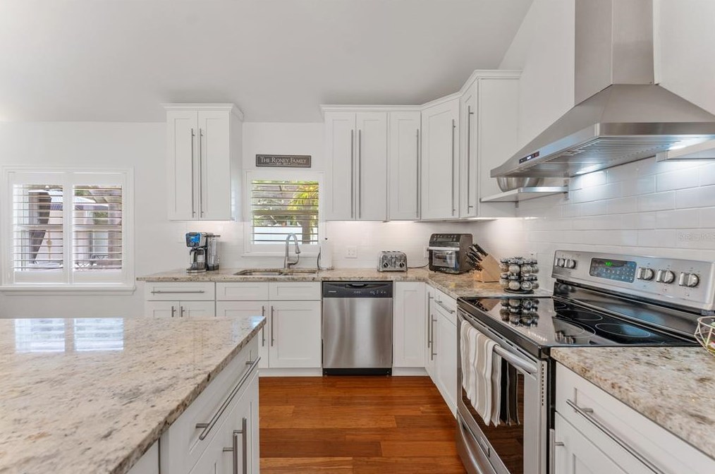 4309 Clark Ave, Tampa FL  33611-1305 exterior