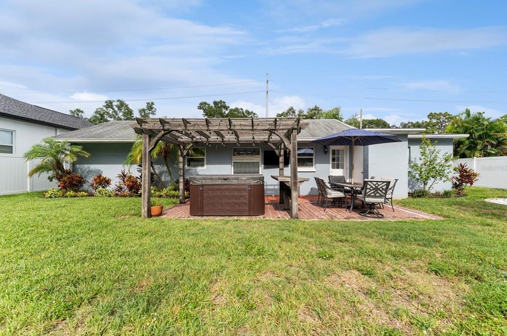 4309 Clark Ave, Tampa FL  33611-1305 exterior