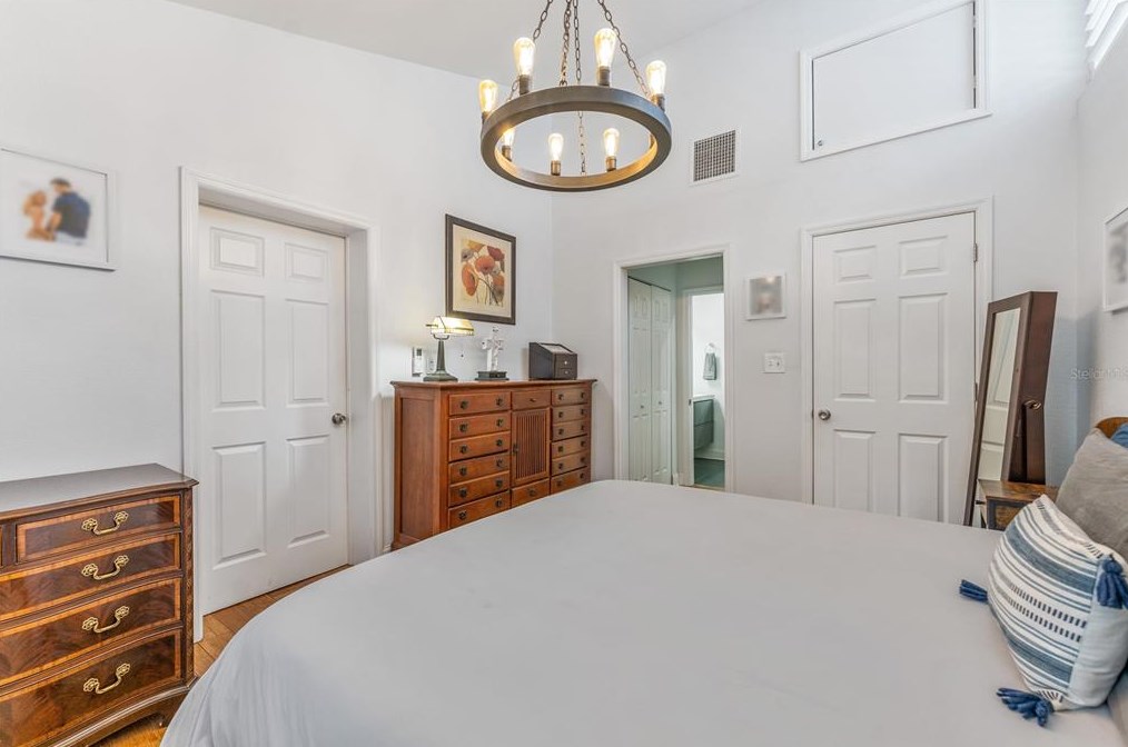 4309 Clark Ave, Tampa FL  33611-1305 exterior