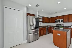 17350 Garden Heath Ct, Land O Lakes, FL 34638 - Photo 9
