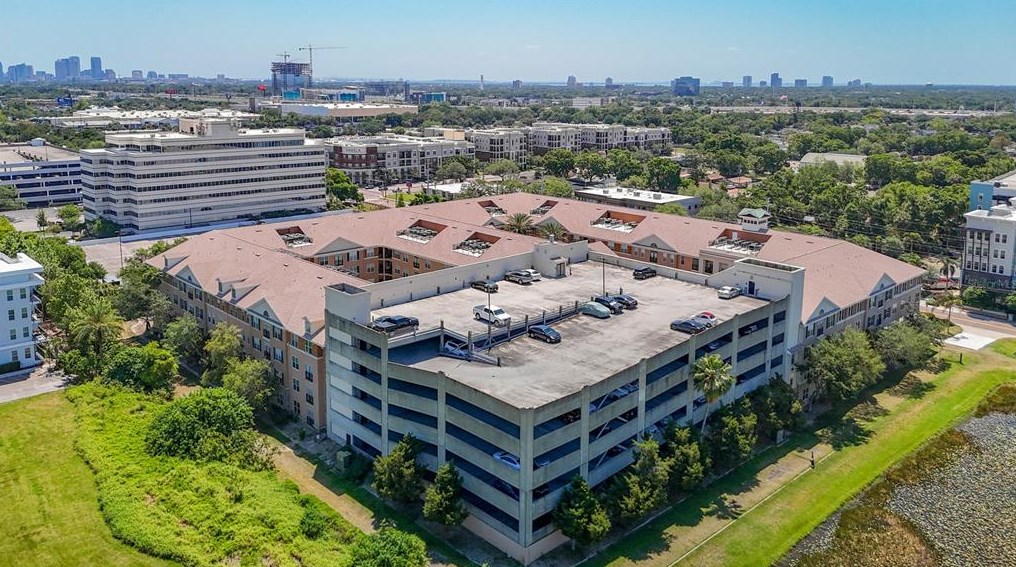 4221 Spruce St, Tampa FL 33607-4174 exterior