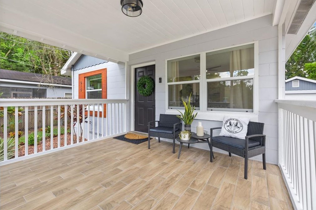 915 Flora St, Tampa FL  33604-5049 exterior