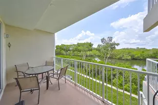3226 Mangrove Point Dr, Ruskin, FL 33570 - Photo 25