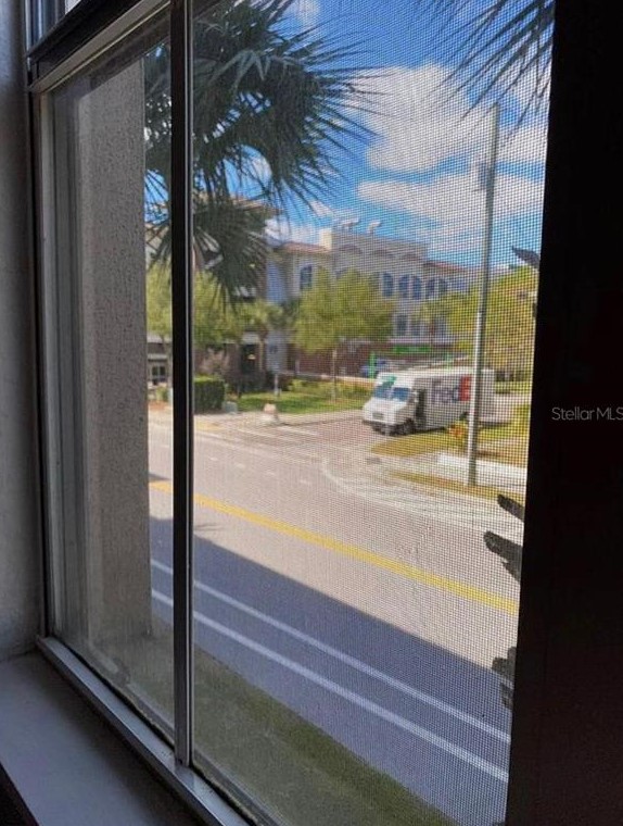 2320 Azeele St, Tampa FL 33609-3365 exterior