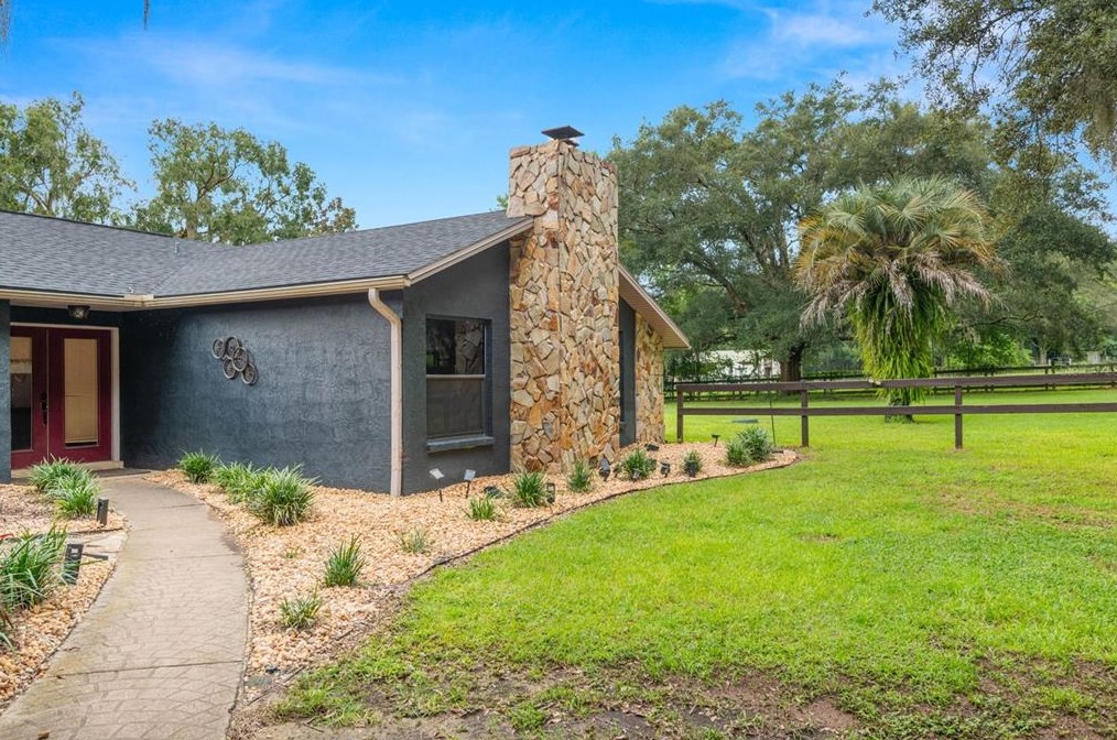 36634 Blanton Rd, Dade City FL  33523-6303 exterior