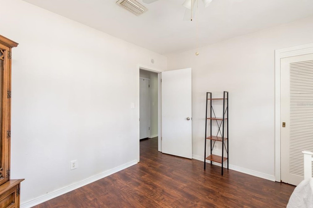 4915 Melrose Ave, Tampa FL 33629-5527 exterior