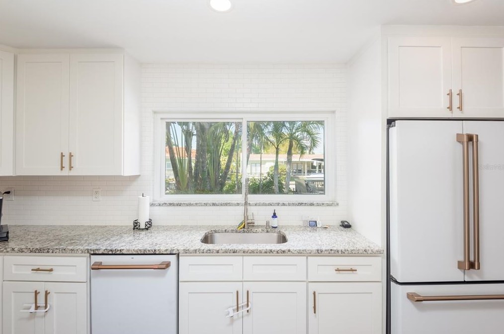 4915 Melrose Ave, Tampa FL 33629-5527 exterior