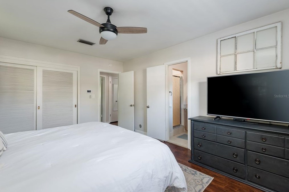 4915 Melrose Ave, Tampa FL 33629-5527 exterior