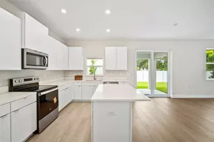 210 E Janette Ave, Tampa, FL 33603 - Photo 5