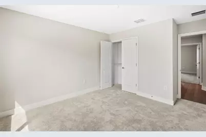 210 E Janette Avenue, Tampa, FL 33603 - Photo 23