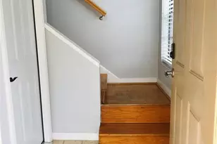 10425 La Mirage Ct, Tampa, FL 33615 - Photo 3