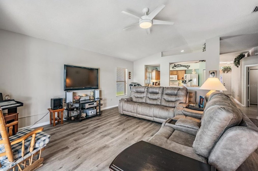 11314 Misty Isle Ln, Riverview FL 33579-9706 exterior