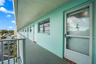 1819 Shore Dr S, South Pasadena, FL 33707 - Photo 5