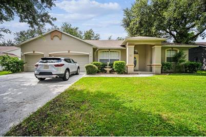 2803 Bent Leaf Drive, Valrico, FL 33594 - Photo 1