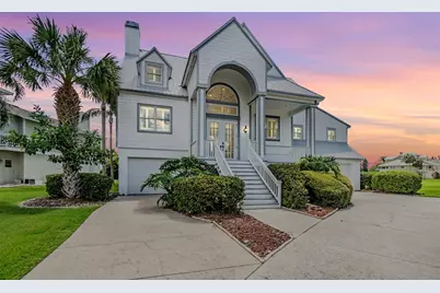 2118 Harbour Watch Drive, Tarpon Springs, FL 34689 - Photo 3