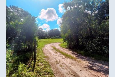 12016 Bullfrog Creek Road, Gibsonton, FL 33534 - Photo 1