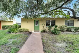 401 Dorchester Pl, Sun City Center, FL 33573 - Photo 19