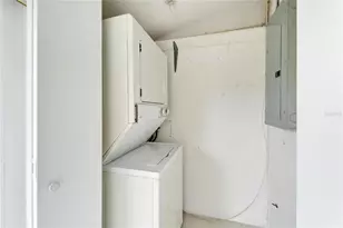 401 Dorchester Pl, Sun City Center, FL 33573 - Photo 21