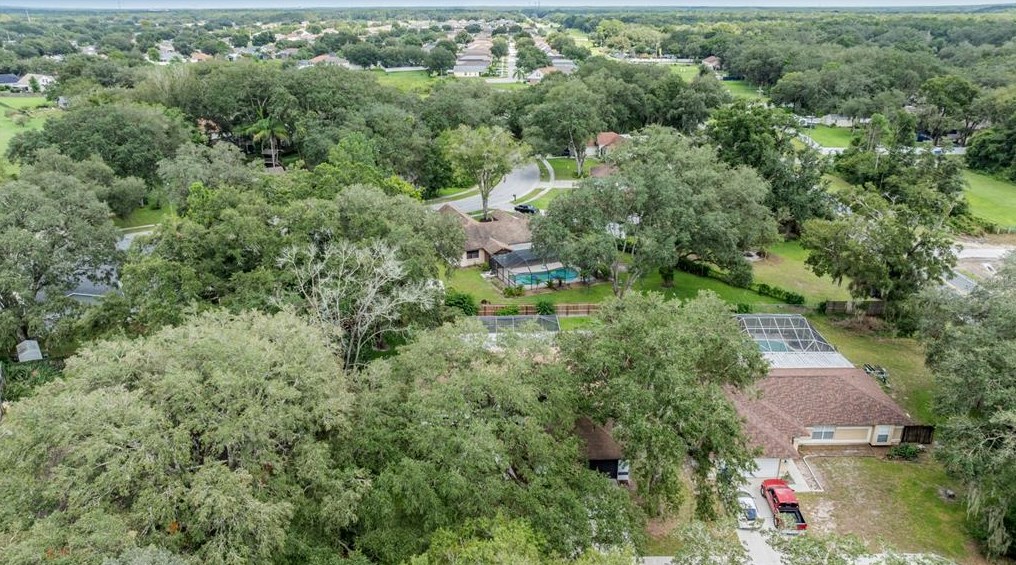 1014 Windsor Way, Lutz FL  33559-6737 exterior