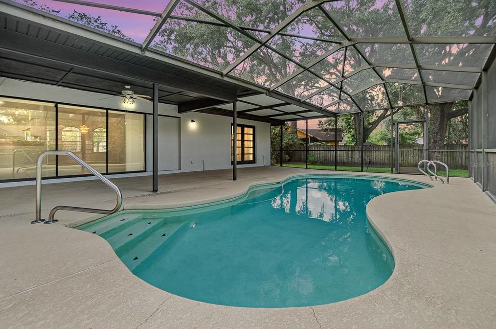 1014 Windsor Way, Lutz FL  33559-6737 exterior