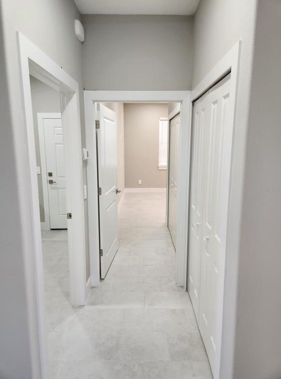 10007 Ojus Dr, Tampa FL 33617-3931 exterior