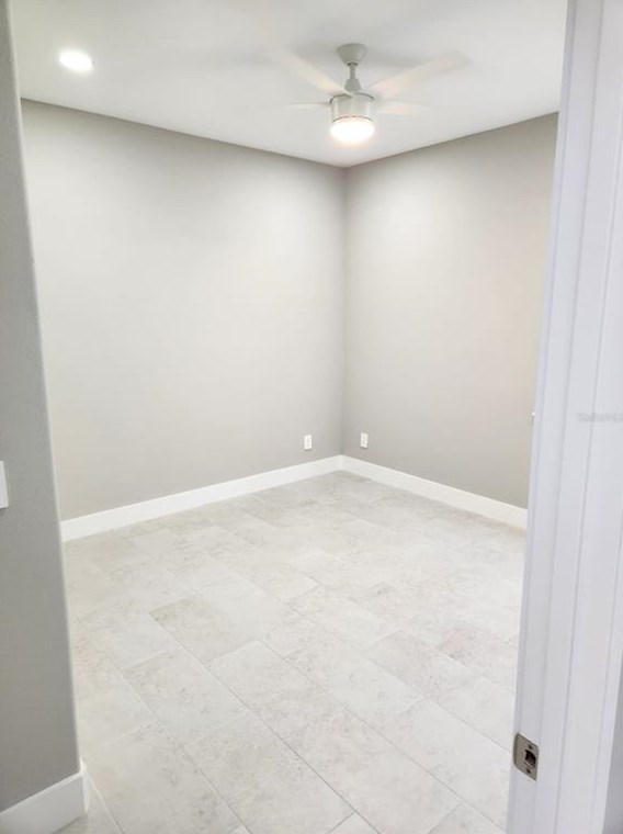 10007 Ojus Dr, Tampa FL 33617-3931 exterior