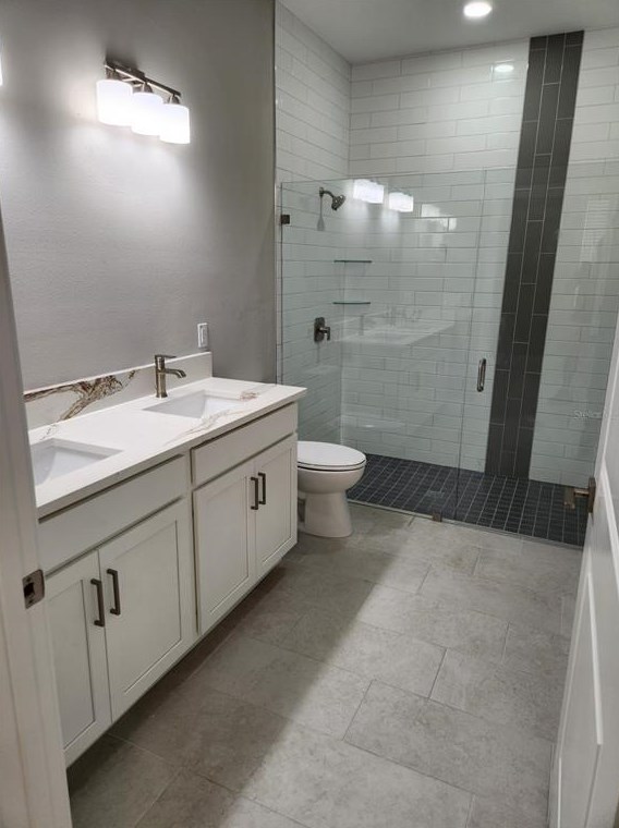 10007 Ojus Dr, Tampa FL 33617-3931 exterior