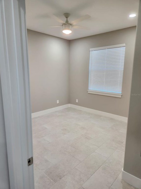 10007 Ojus Dr, Tampa FL 33617-3931 exterior