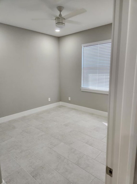 10007 Ojus Dr, Tampa FL 33617-3931 exterior