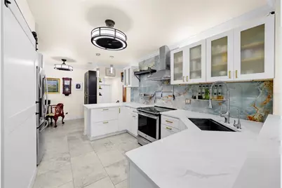 1661 Watermark Circle NE #C, Saint Petersburg, FL 33702 - Photo 11