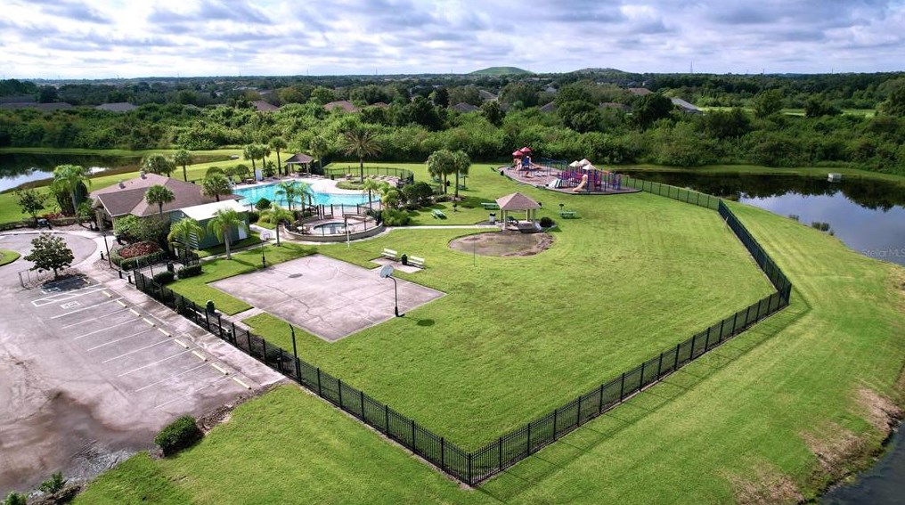 13407 Graham Yarden Dr, Riverview FL 33579-2391 exterior