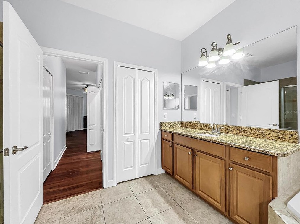 13407 Graham Yarden Dr, Riverview FL 33579-2391 exterior