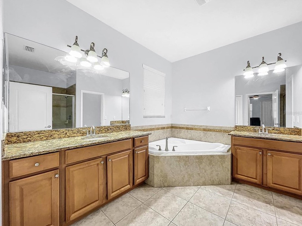 13407 Graham Yarden Dr, Riverview FL 33579-2391 exterior