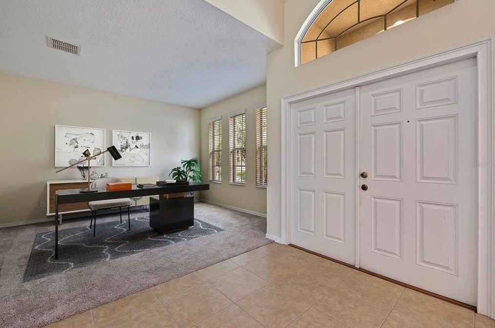 10831 Breaking Rocks Dr, Tampa FL 33647-3585 exterior