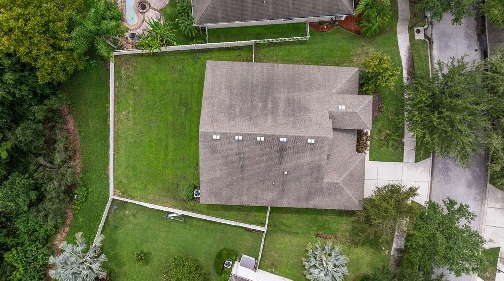 10831 Breaking Rocks Dr, Tampa FL 33647-3585 exterior