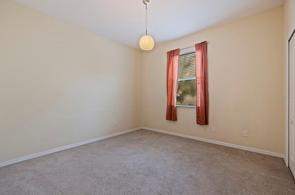 10831 Breaking Rocks Dr, Tampa FL 33647-3585 exterior