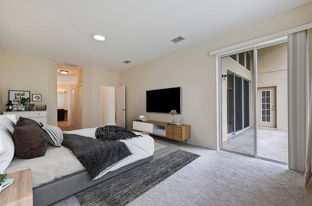 10831 Breaking Rocks Dr, Tampa FL 33647-3585 exterior