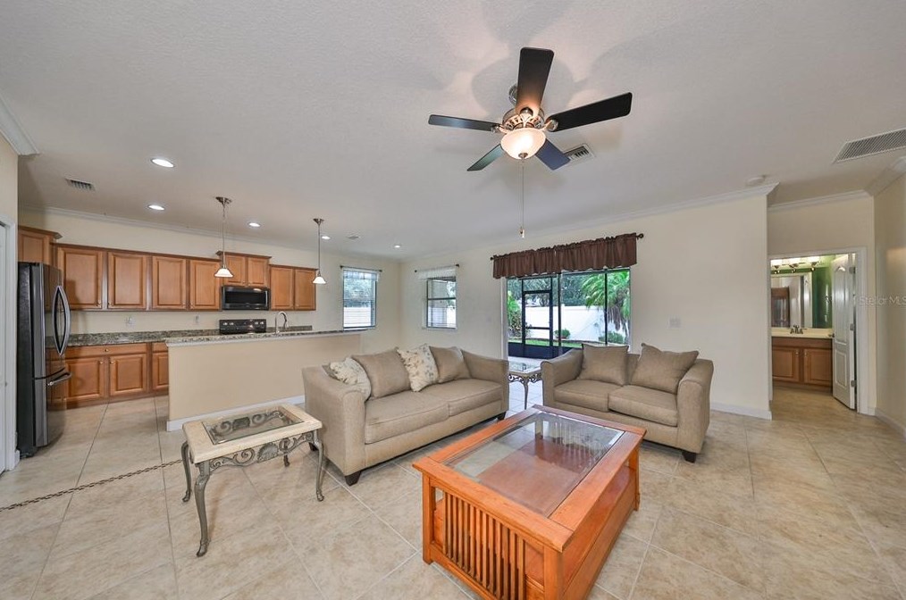 13202 Graham Yarden Dr, Riverview FL 33579-2386 exterior