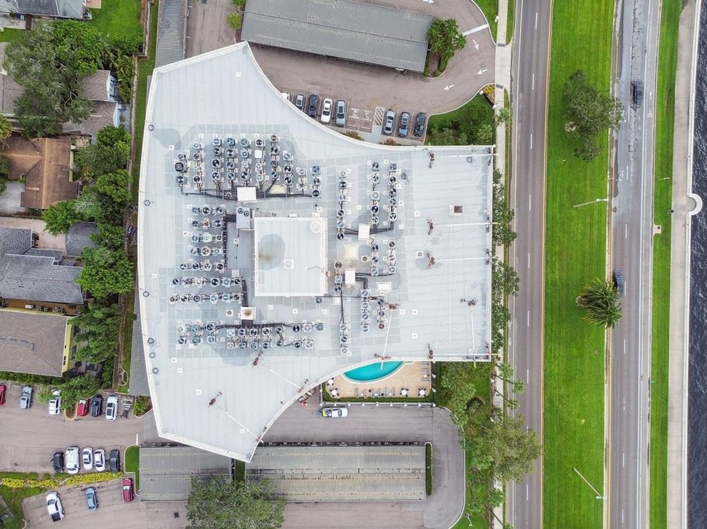 2611 Bayshore Blvd, Tampa FL  33629-7353 exterior