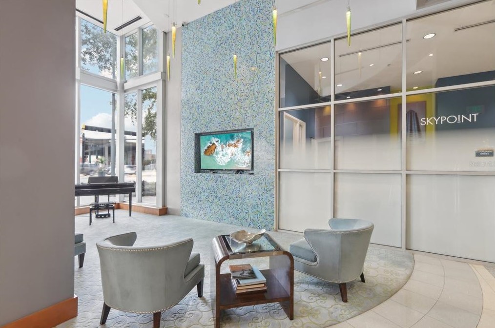 777 Ashley Dr, Tampa FL  33602-4356 exterior