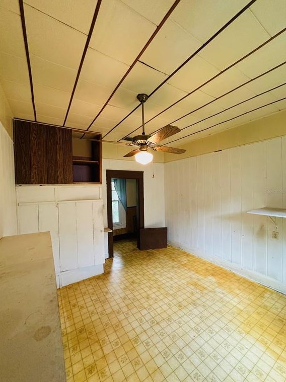 1101 32 Ave, Tampa FL 33619-1403 exterior