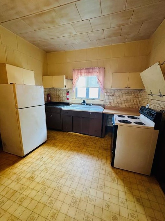 1101 32 Ave, Tampa FL 33619-1403 exterior