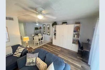 3730 42nd Way S #H, Saint Petersburg, FL 33711 - Photo 5