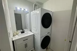 3730 42nd Way S, Saint Petersburg, FL 33711 - Photo 9