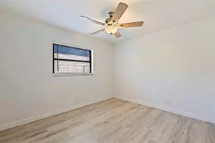 231 93rd Ave N, Saint Petersburg, FL 33702 - Photo 15