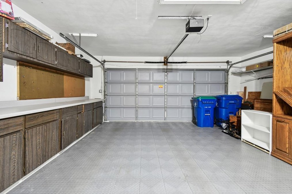 10221 Imperial Pt Dr, Largo FL 33774-5018 exterior