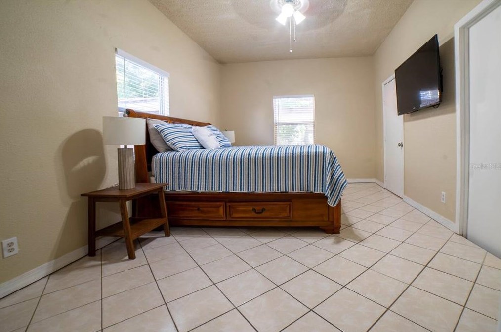 3507 12th St, Tampa FL 33605-1015 exterior